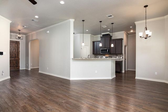 120 Metheglin DR, Temple, TX 76502