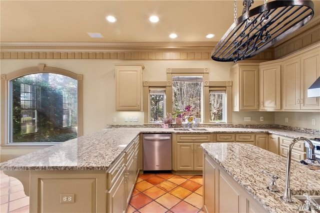 1277 Wellesley Green, Tuscaloosa, AL 35406