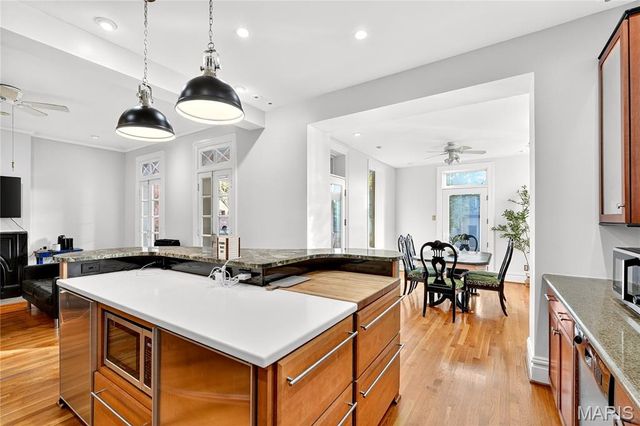 4624 Pershing Place, St Louis, MO 63108