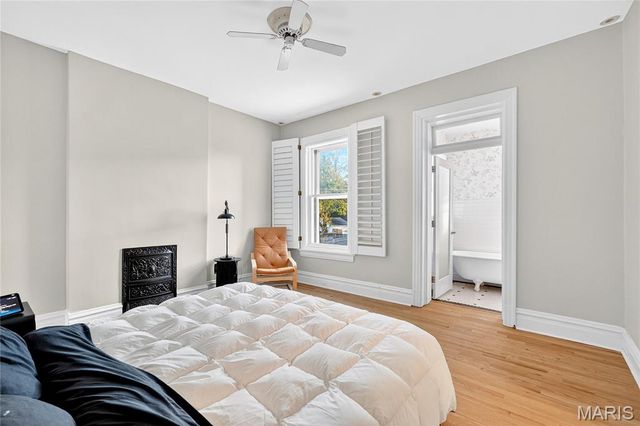 4624 Pershing Place, St Louis, MO 63108