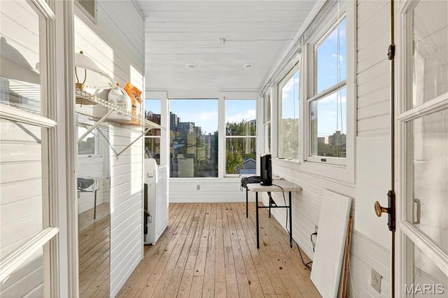 4624 Pershing Place, St Louis, MO 63108