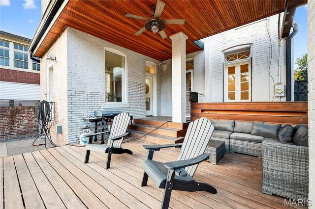 4624 Pershing Place, St Louis, MO 63108