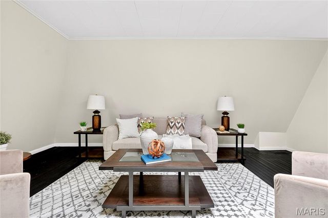 4624 Pershing Place, St Louis, MO 63108