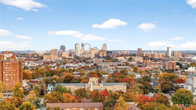 4624 Pershing Place, St Louis, MO 63108