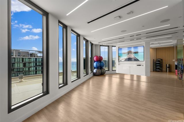 987 Queen Street 2814, Honolulu, HI 96814