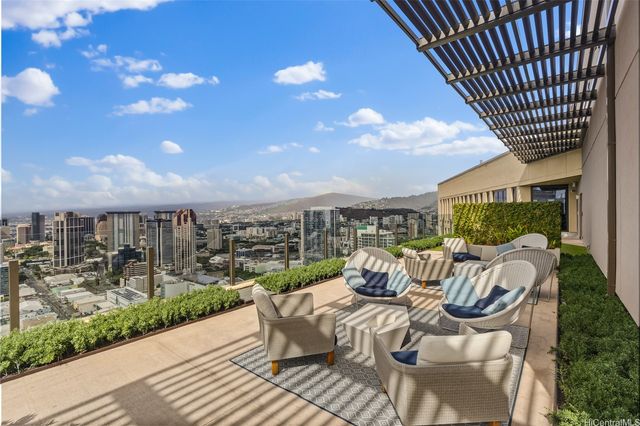 987 Queen Street 2814, Honolulu, HI 96814