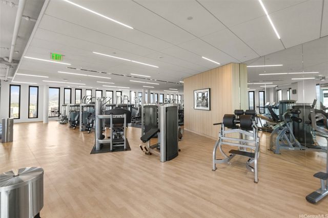 987 Queen Street 2814, Honolulu, HI 96814