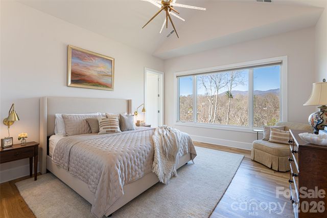 162 Riverbend Forest Drive, Asheville, NC 28805