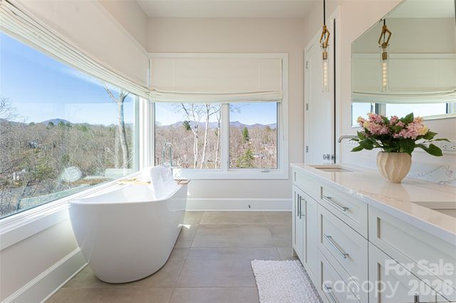 162 Riverbend Forest Drive, Asheville, NC 28805