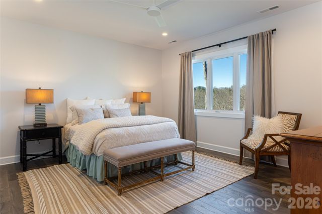 162 Riverbend Forest Drive, Asheville, NC 28805