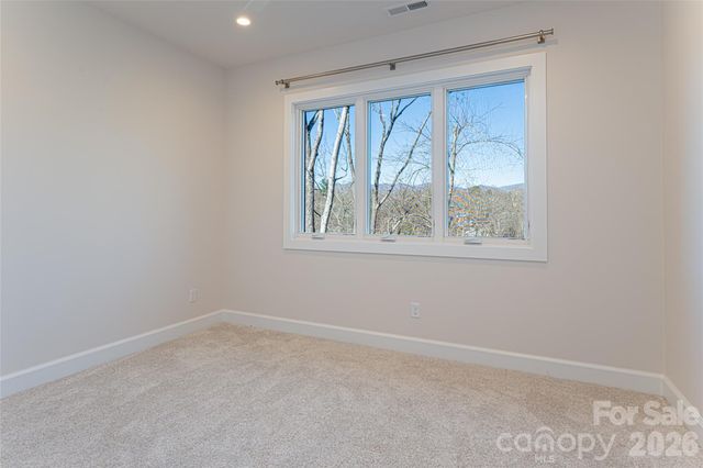 162 Riverbend Forest Drive, Asheville, NC 28805