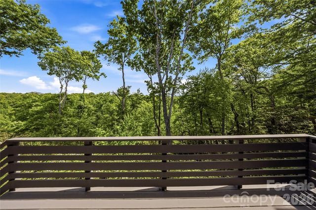 162 Riverbend Forest Drive, Asheville, NC 28805