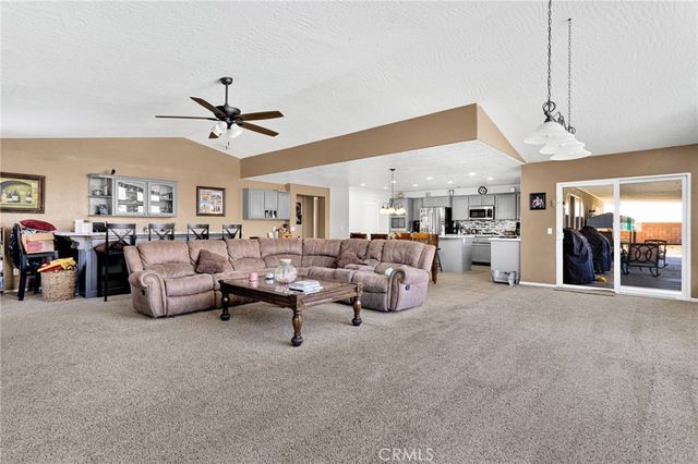20134 Skyline Ranch Drive, Apple Valley, CA 92308