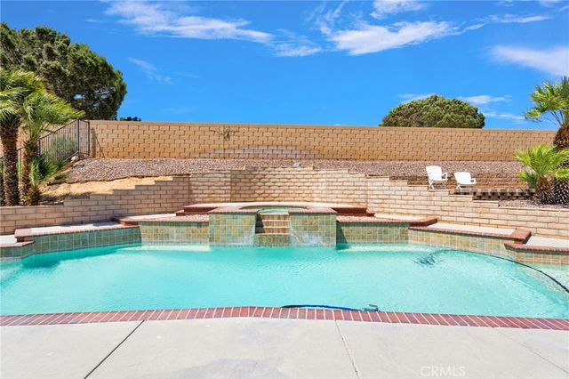20134 Skyline Ranch Drive, Apple Valley, CA 92308