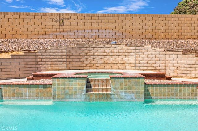 20134 Skyline Ranch Drive, Apple Valley, CA 92308