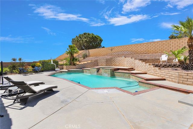 20134 Skyline Ranch Drive, Apple Valley, CA 92308