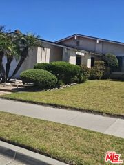 3410 Via Marina Avenue, Oxnard, CA 93035