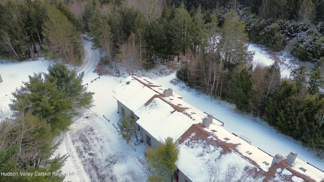 76 Loo Bridge Lane 12 B, Windham, NY 12496