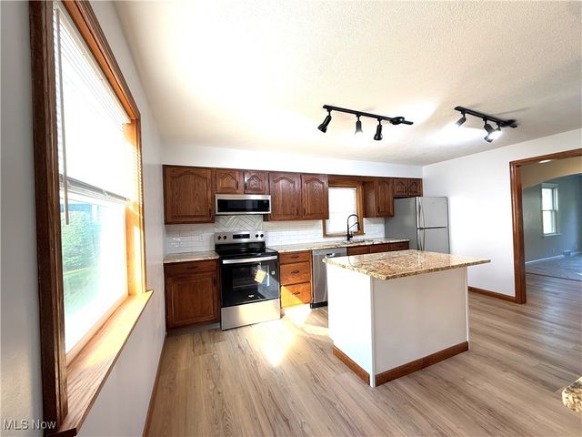 7978 Parkford Street NW, Massillon, OH 44646