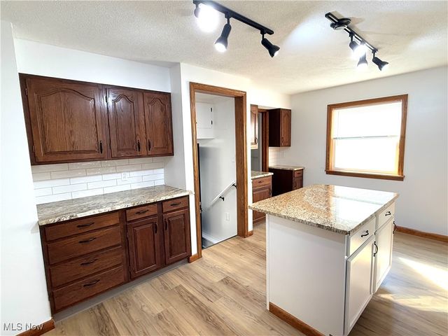 7978 Parkford Street NW, Massillon, OH 44646