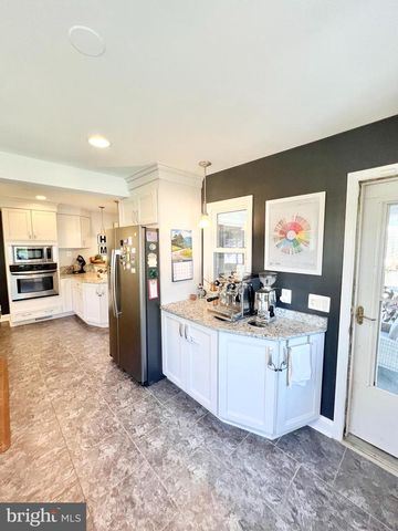 7113 MARLAN DR, Alexandria, VA 22307