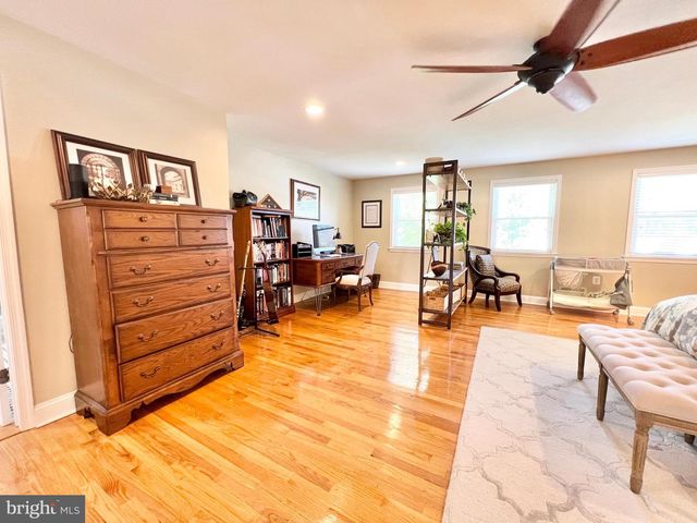 7113 MARLAN DR, Alexandria, VA 22307