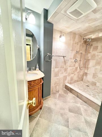 7113 MARLAN DR, Alexandria, VA 22307