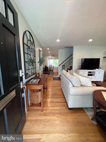 7113 MARLAN DR, Alexandria, VA 22307