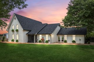 9867 Dripping Springs Road, Denison, TX 75021