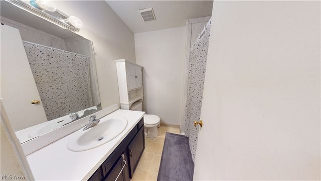 5465 Millwood Lane 40-C, Willoughby, OH 44094