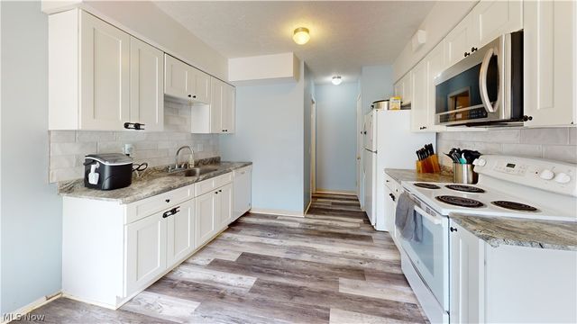5465 Millwood Lane 40-C, Willoughby, OH 44094