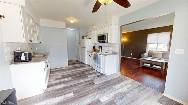 5465 Millwood Lane 40-C, Willoughby, OH 44094