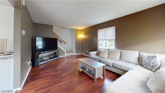 5465 Millwood Lane 40-C, Willoughby, OH 44094