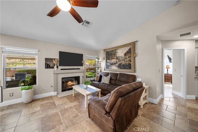 27908 Rainier Road, Castaic, CA 91384