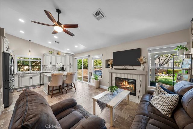 27908 Rainier Road, Castaic, CA 91384