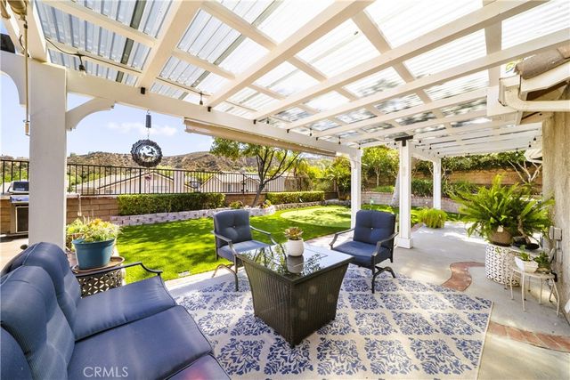 27908 Rainier Road, Castaic, CA 91384