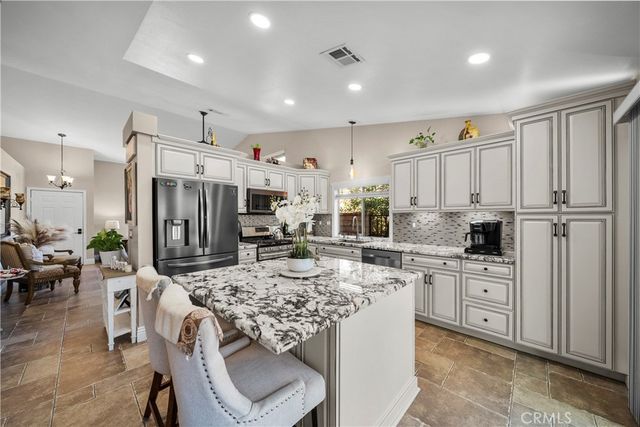 27908 Rainier Road, Castaic, CA 91384