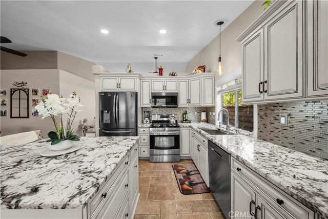 27908 Rainier Road, Castaic, CA 91384