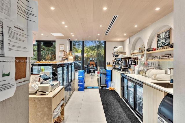 5700 Biscayne Blvd, Miami, FL 33137