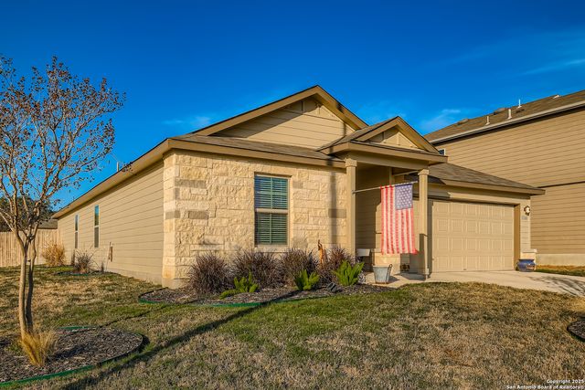1100 River Wood, Seguin, TX 78155
