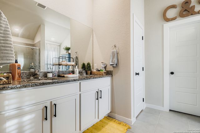 1100 River Wood, Seguin, TX 78155