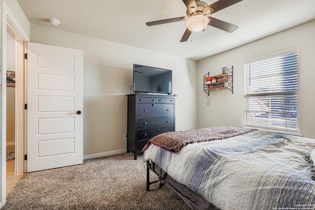 1100 River Wood, Seguin, TX 78155