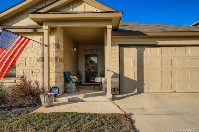 1100 River Wood, Seguin, TX 78155