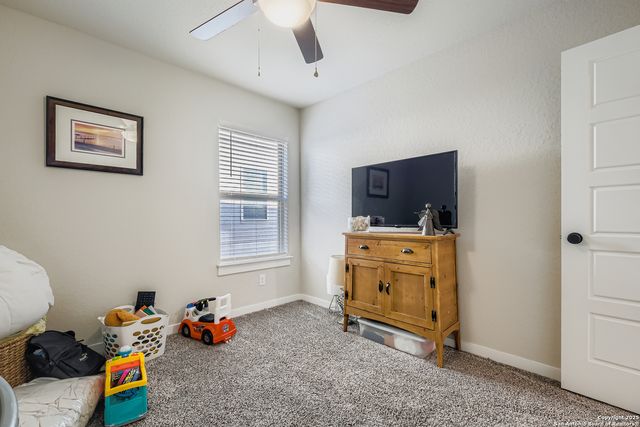 1100 River Wood, Seguin, TX 78155