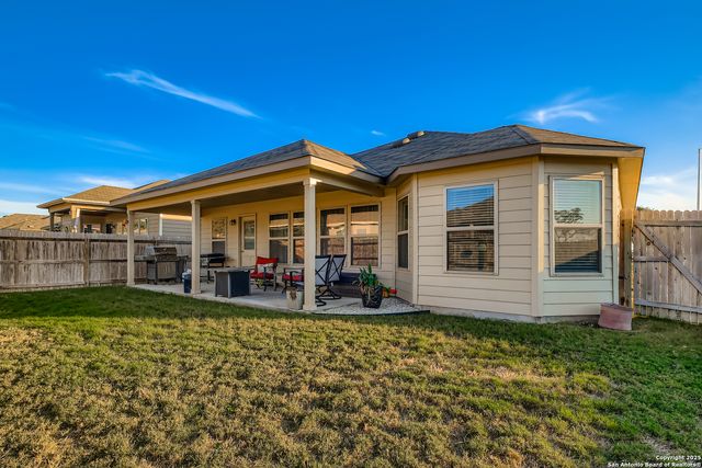 1100 River Wood, Seguin, TX 78155