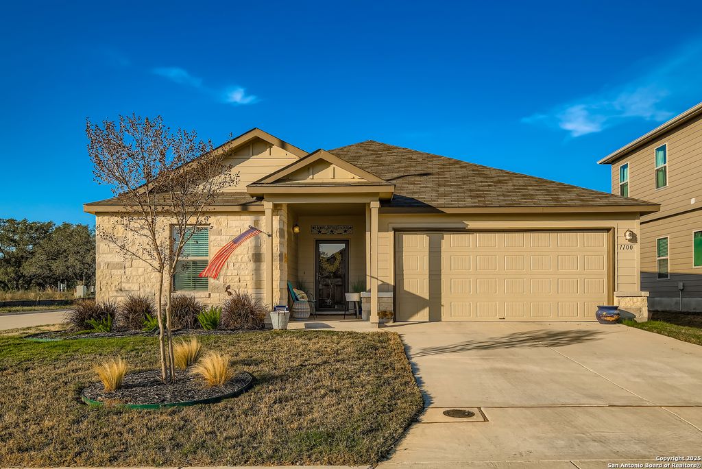 1100 River Wood, Seguin, TX 78155