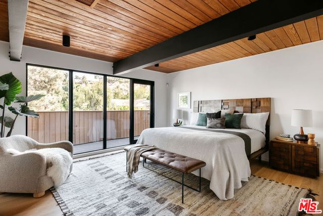 11558 DUQUE Drive, Studio City, CA 91604