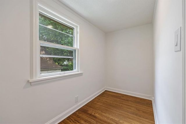 6656 Paseo Boulevard, Kansas City, MO 64132