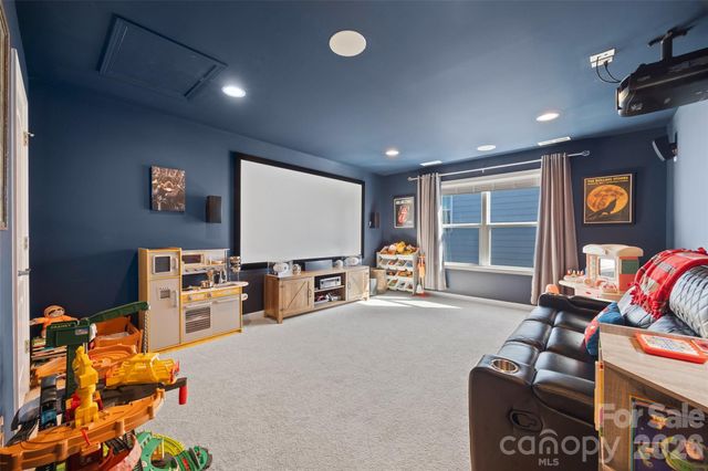 8605 Mccullough Club Drive, Fort Mill, SC 29715