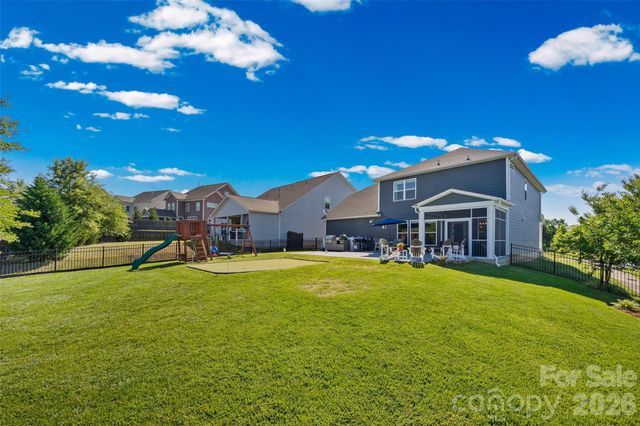 8605 Mccullough Club Drive, Fort Mill, SC 29715